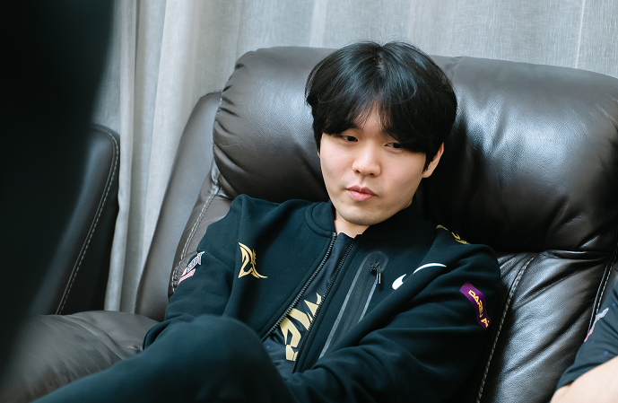 星空体育- rookie谈tes打jdg 